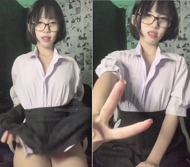 Clip sex của em học sinh vếu nhỏ bị anh trai đụ