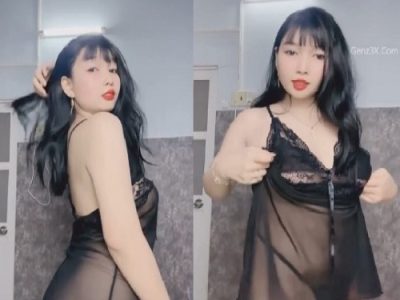 Clip Sex Thiên Ý Show Hàng Nuột Đầy Thỏa Mãn